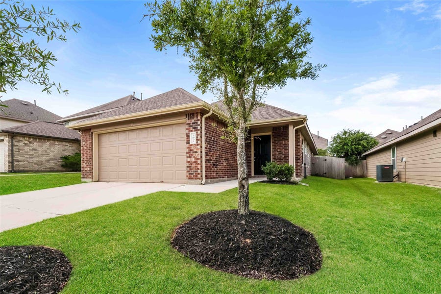 Property photo for 2931 Karin Crest Lane, Conroe, TX