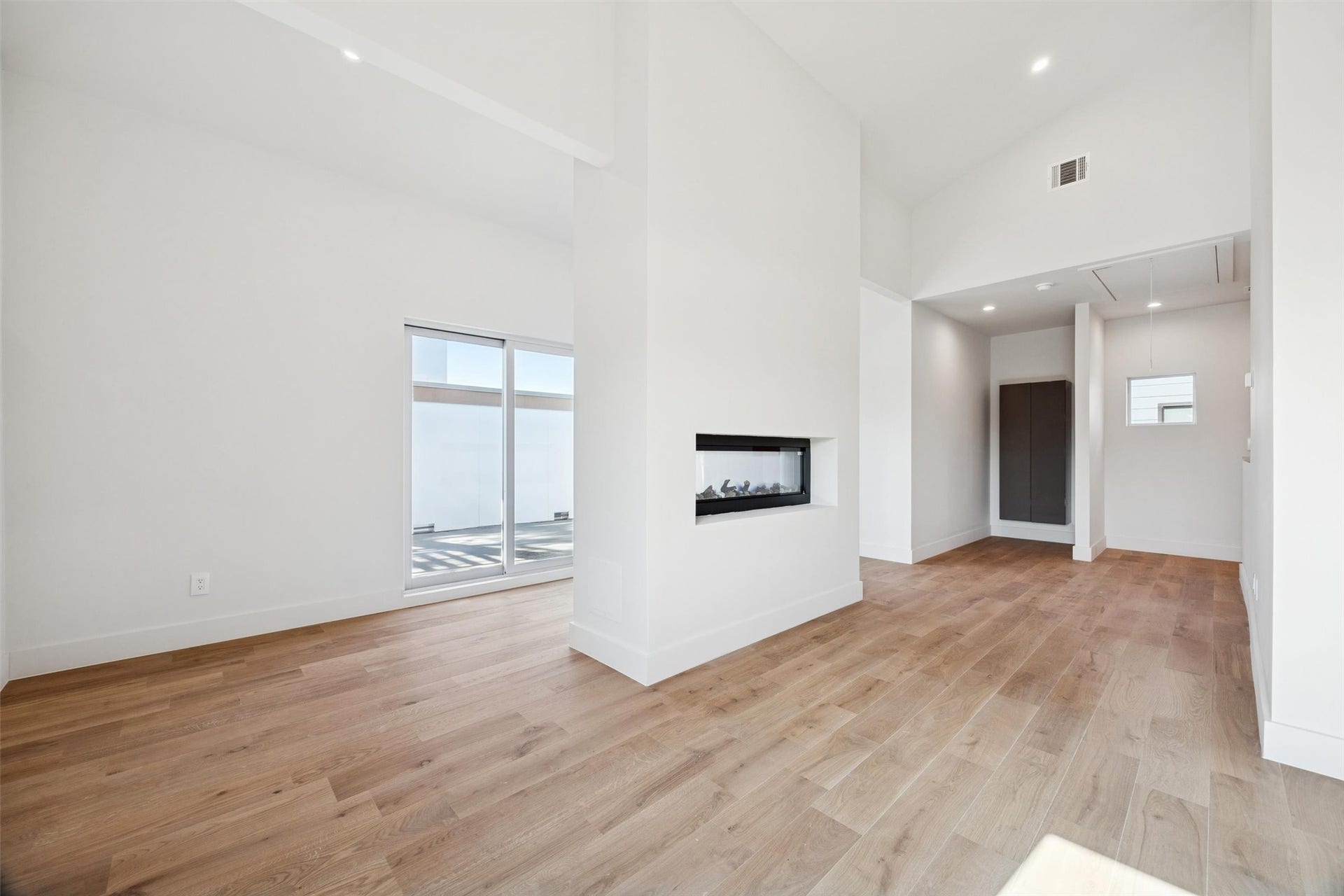 3514 Mount Vernon Street, Houston, TX 77006 3514 Mount Vernon Street, Houston, TX 77006