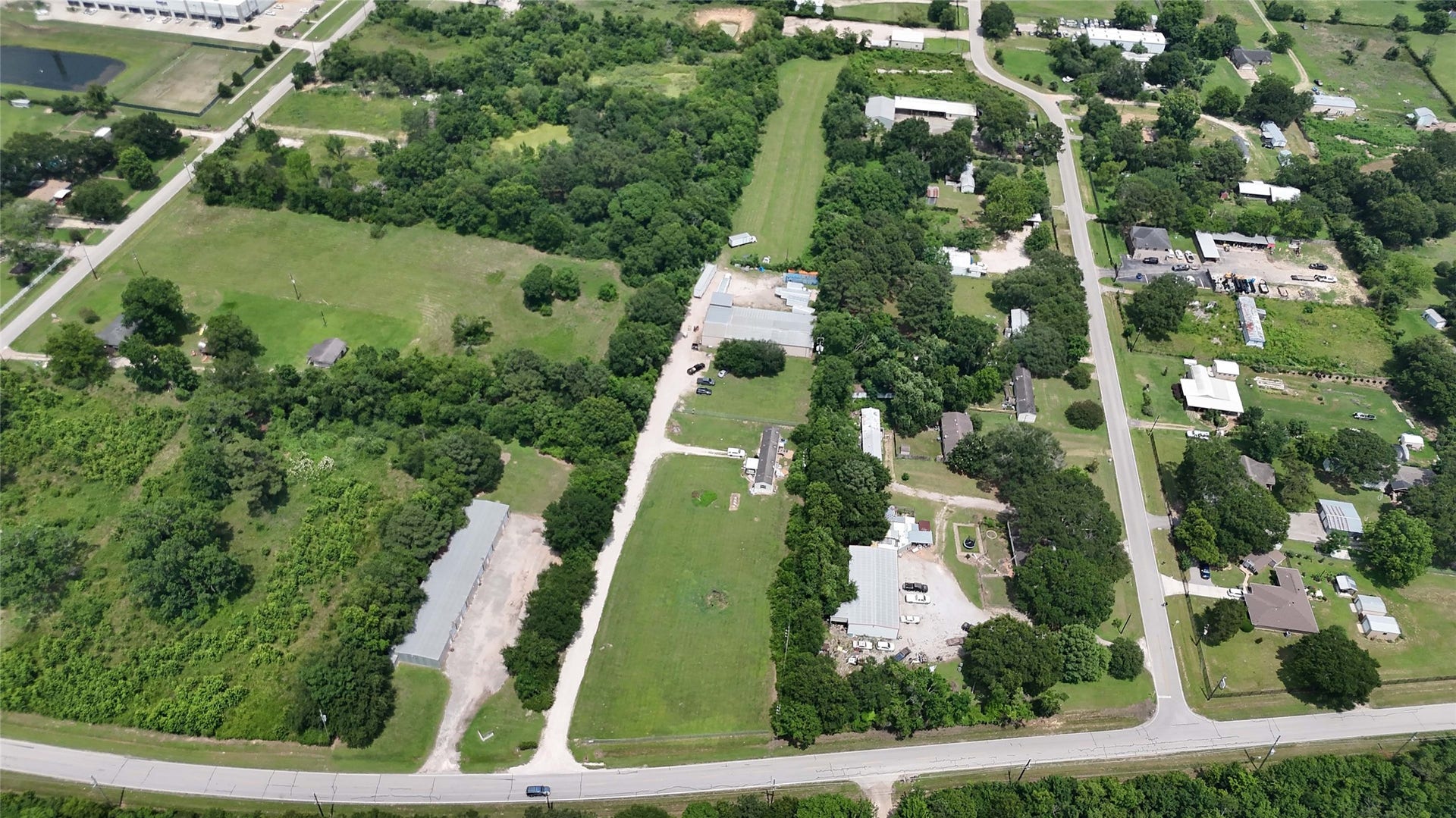 27930 Calvert Road, Tomball, TX 77377 27930 Calvert Road, Tomball, TX 77377
