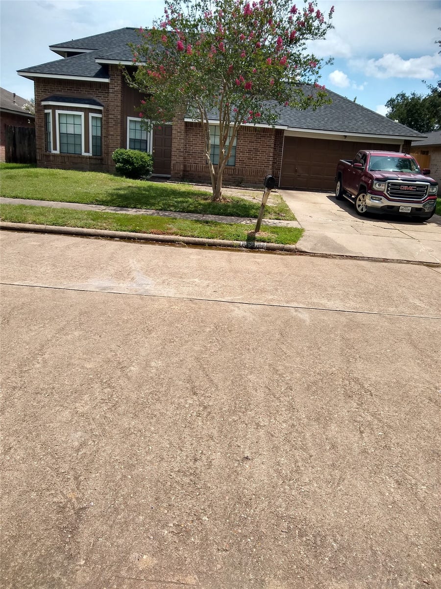 Property photo for 13507 Somersworth Drive, Houston, TX