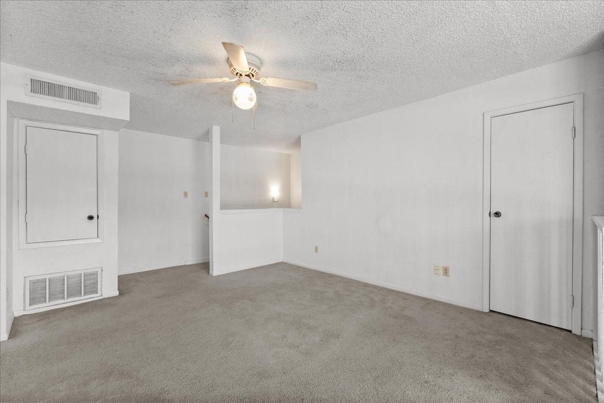 1900 Bay Area Boulevard, #C118, Houston, TX 77058 1900 Bay Area Boulevard, #C118, Houston, TX 77058