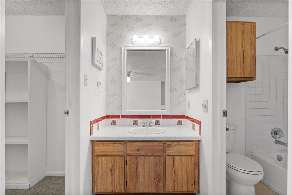 1900 Bay Area Boulevard, #C118, Houston, TX 77058 1900 Bay Area Boulevard, #C118, Houston, TX 77058