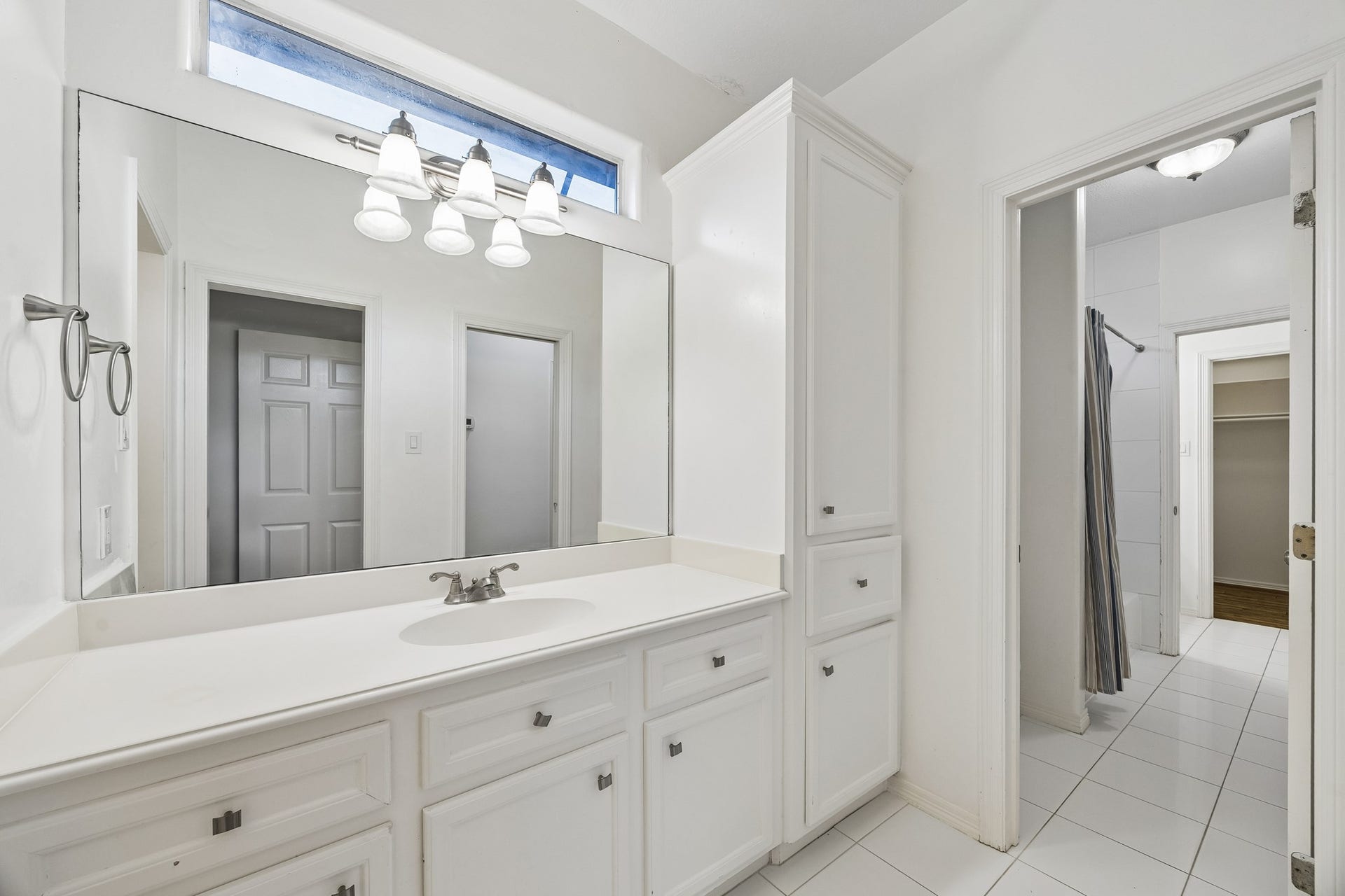 19 Clear Springs Court, Sugar Land, TX 77479 19 Clear Springs Court, Sugar Land, TX 77479