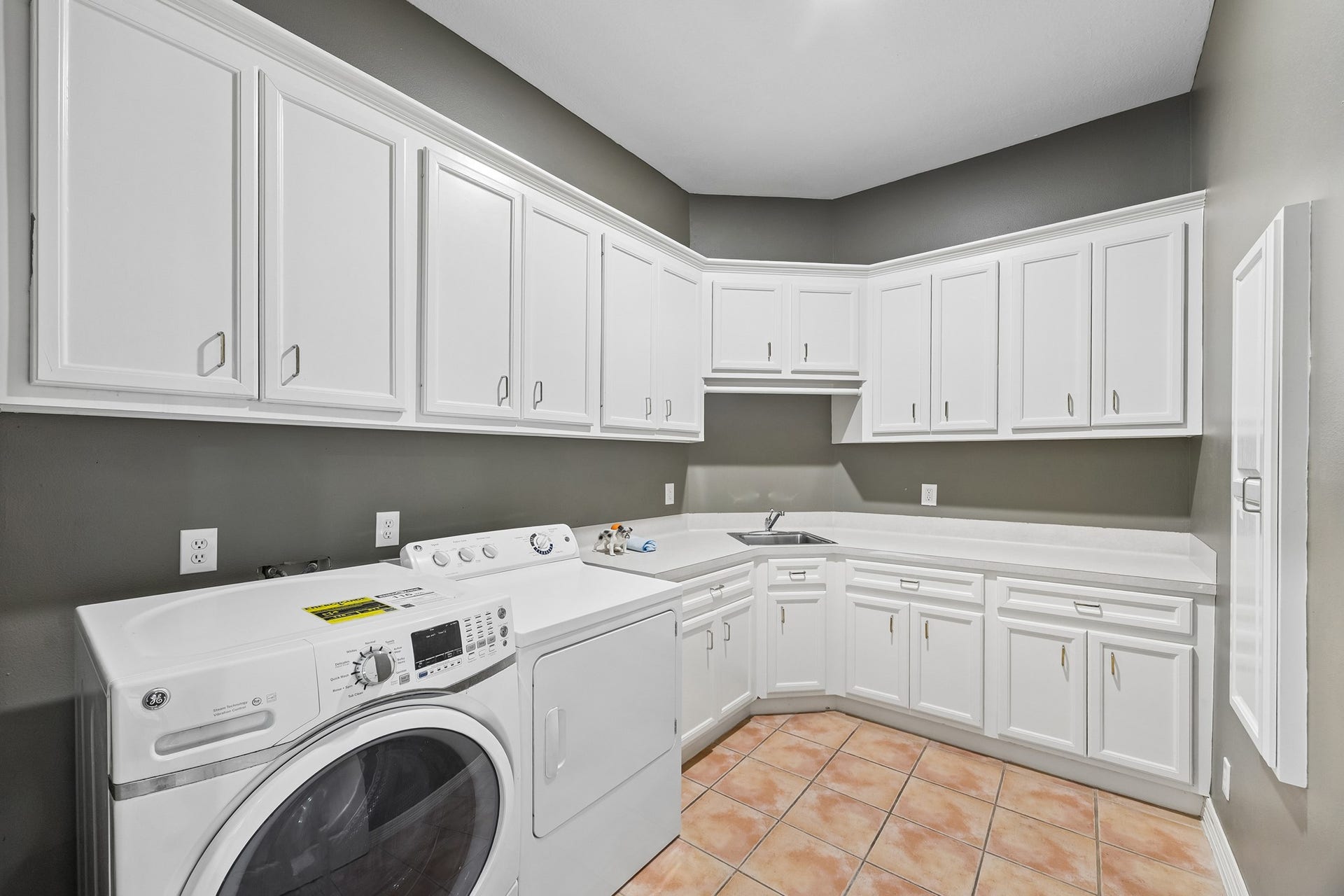 19 Clear Springs Court, Sugar Land, TX 77479 19 Clear Springs Court, Sugar Land, TX 77479