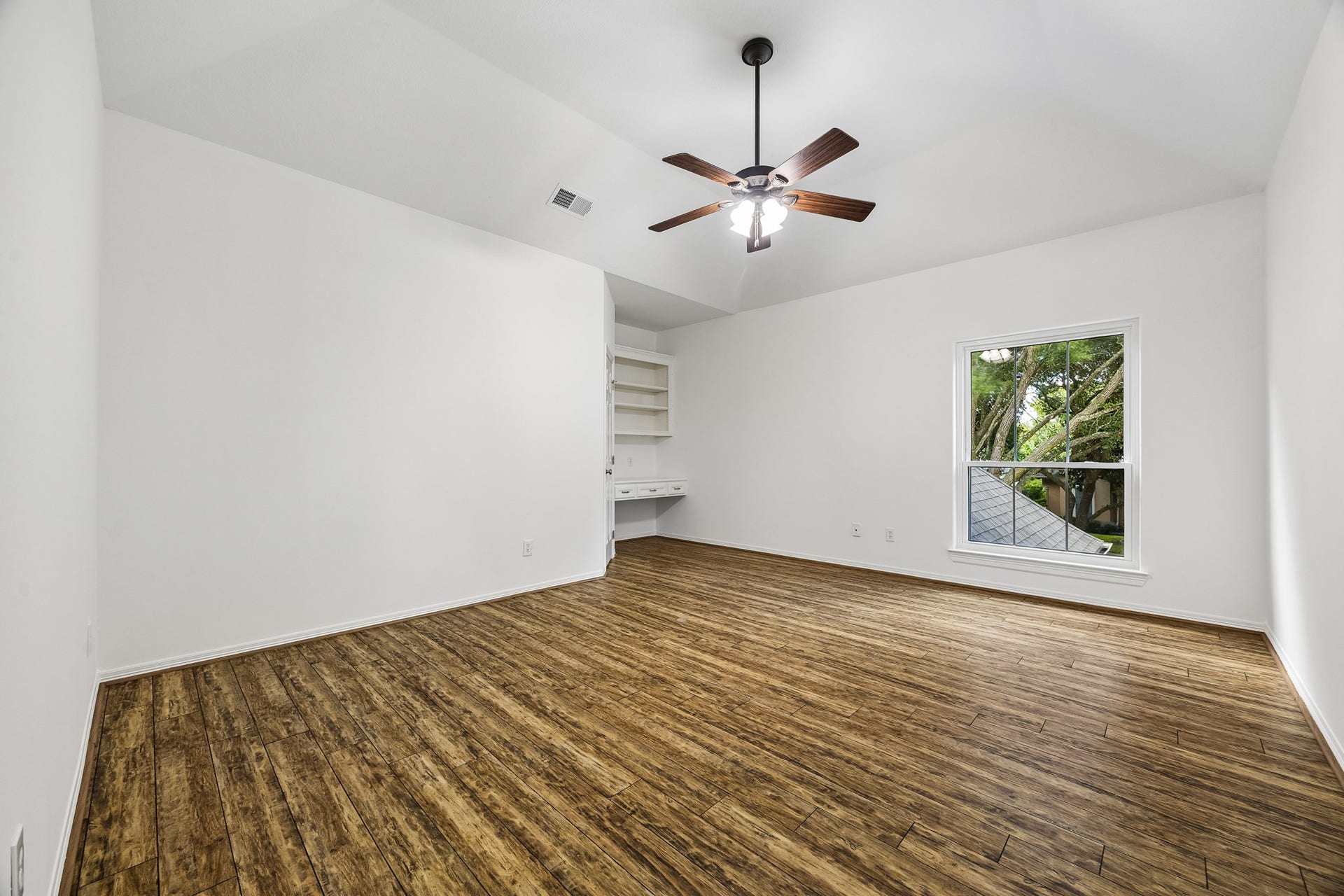 19 Clear Springs Court, Sugar Land, TX 77479 19 Clear Springs Court, Sugar Land, TX 77479