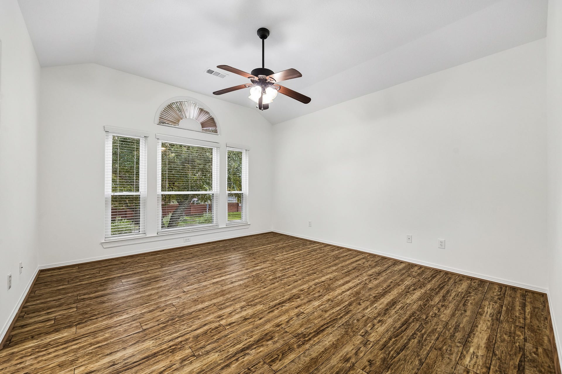 19 Clear Springs Court, Sugar Land, TX 77479 19 Clear Springs Court, Sugar Land, TX 77479