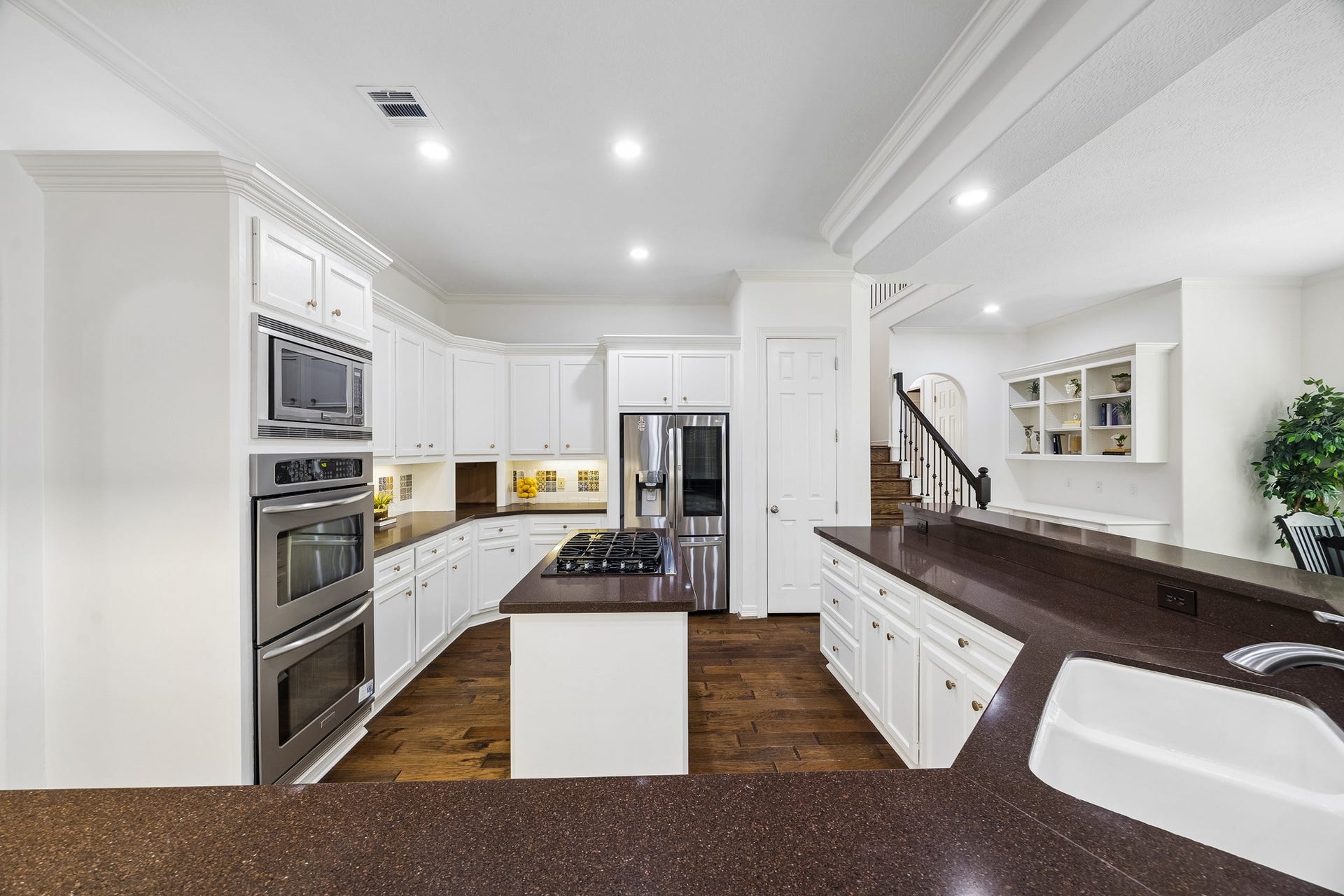 19 Clear Springs Court, Sugar Land, TX 77479 19 Clear Springs Court, Sugar Land, TX 77479