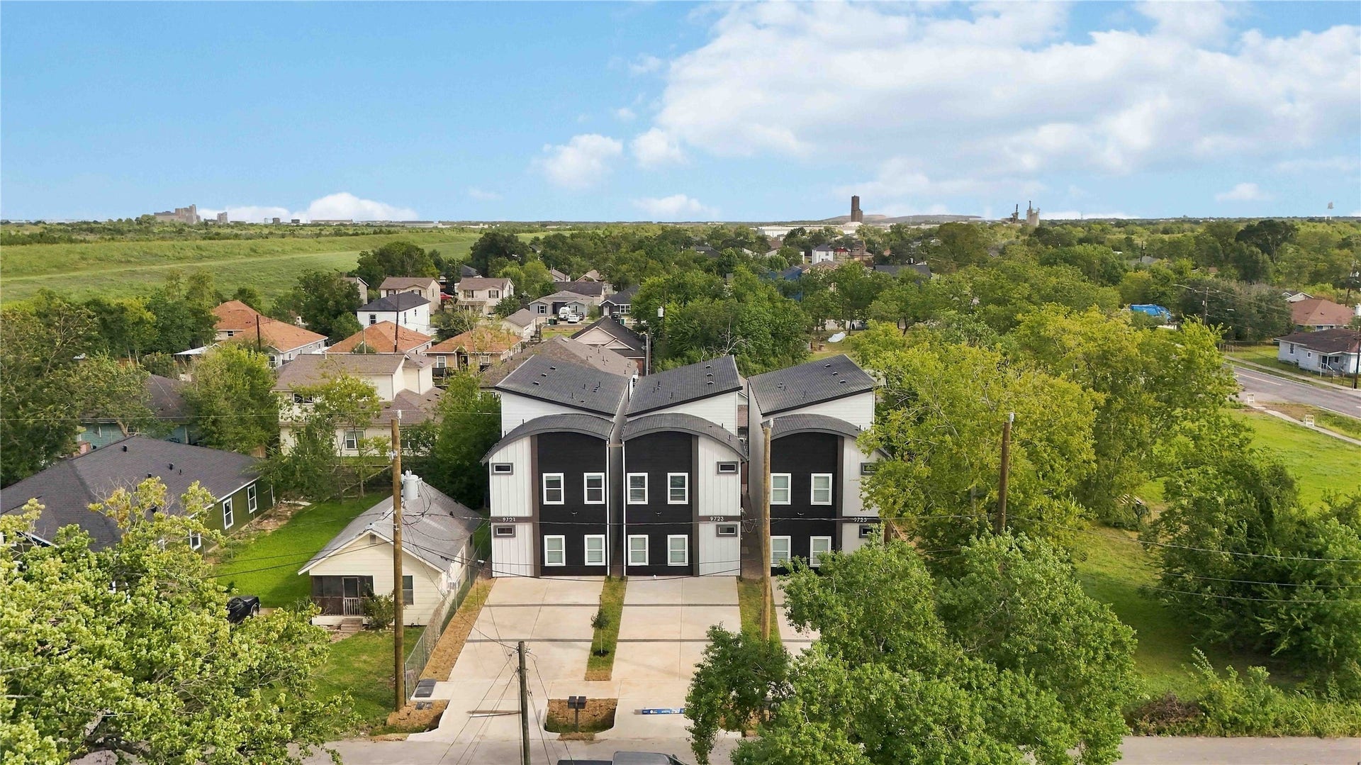 9725 Turnbow A and B, Houston, TX 77029 9725 Turnbow A and B, Houston, TX 77029