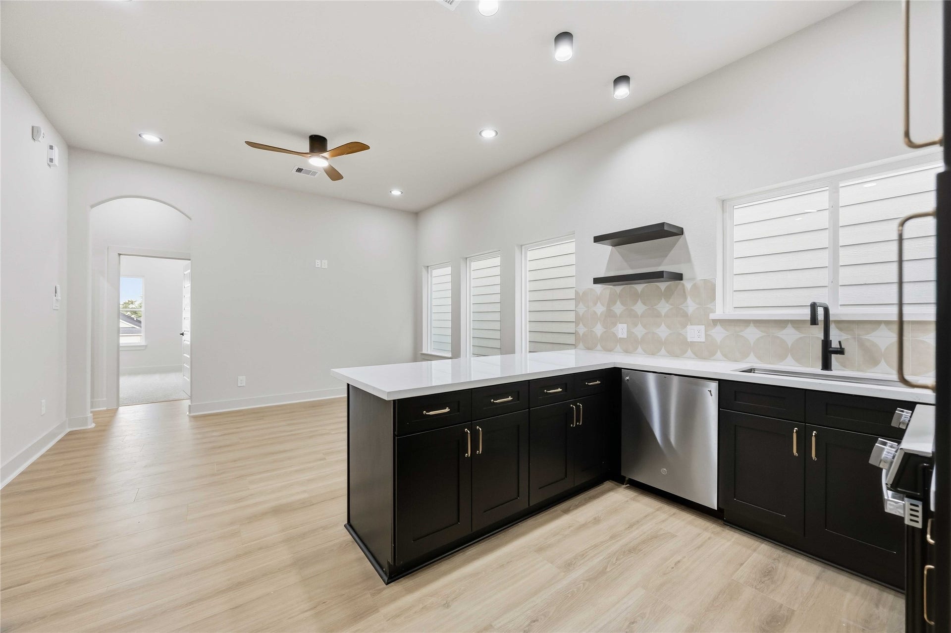 9725 Turnbow A and B, Houston, TX 77029 9725 Turnbow A and B, Houston, TX 77029