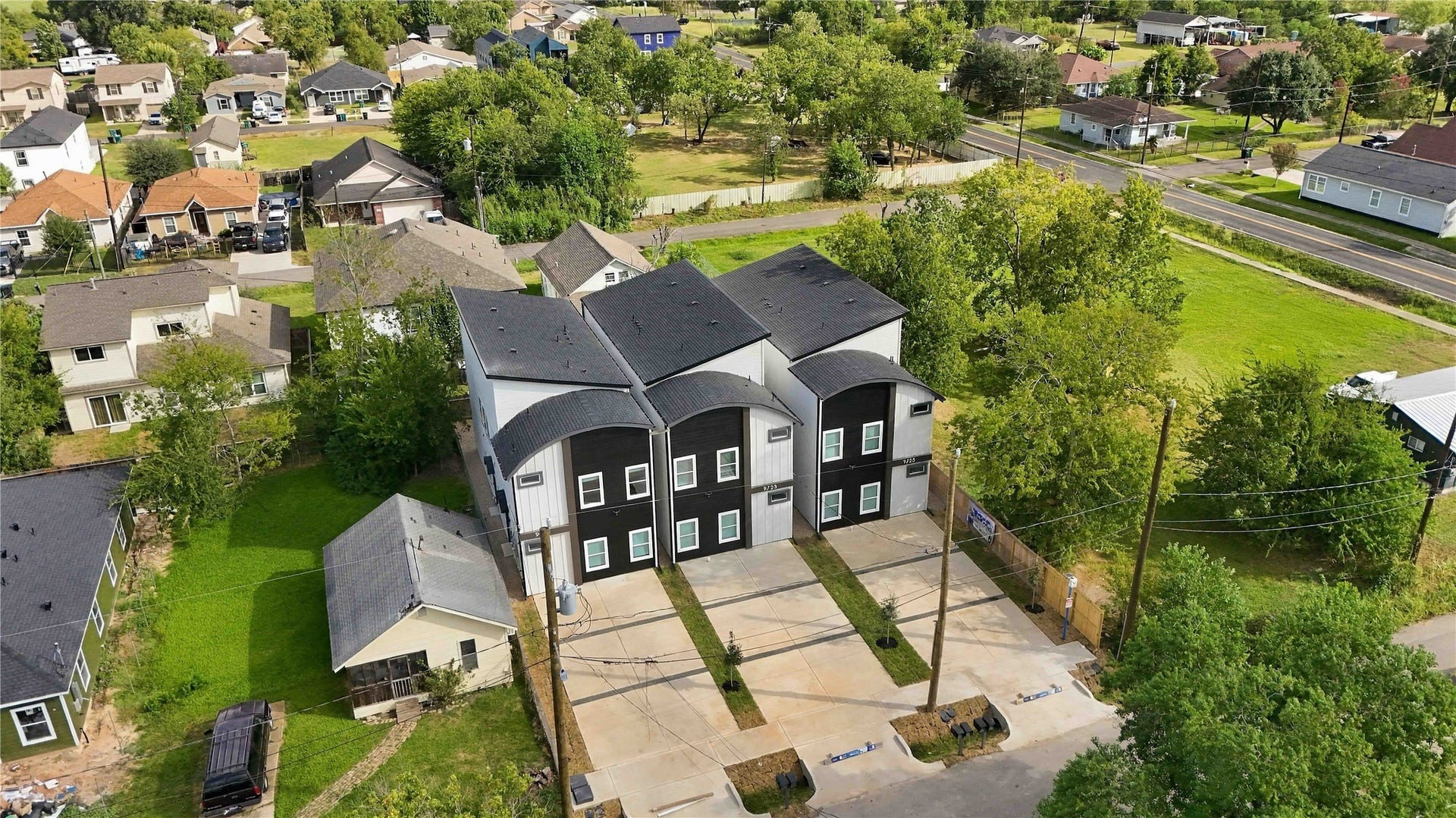 9725 Turnbow A and B, Houston, TX 77029 9725 Turnbow A and B, Houston, TX 77029