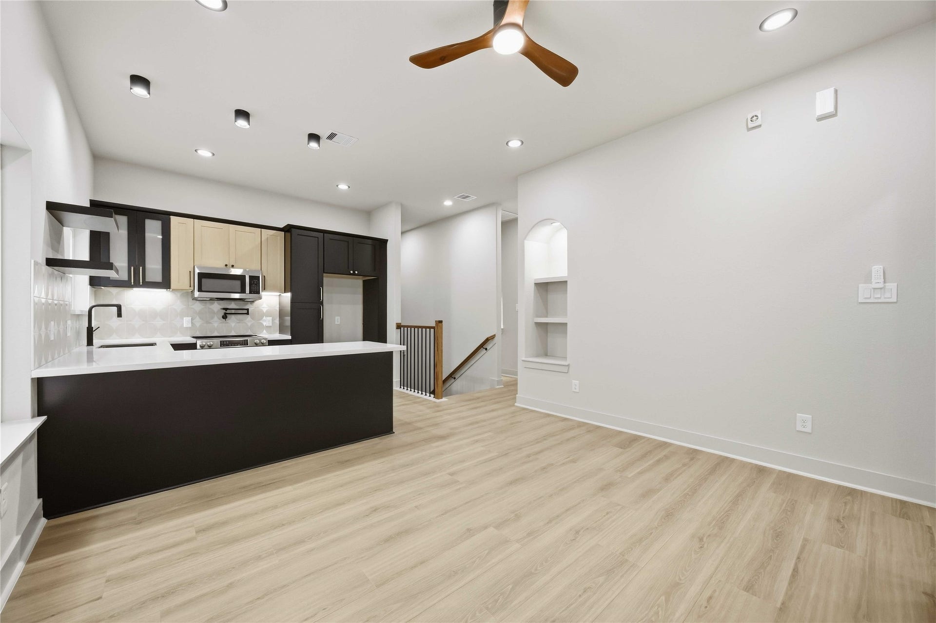 9725 Turnbow A and B, Houston, TX 77029 9725 Turnbow A and B, Houston, TX 77029