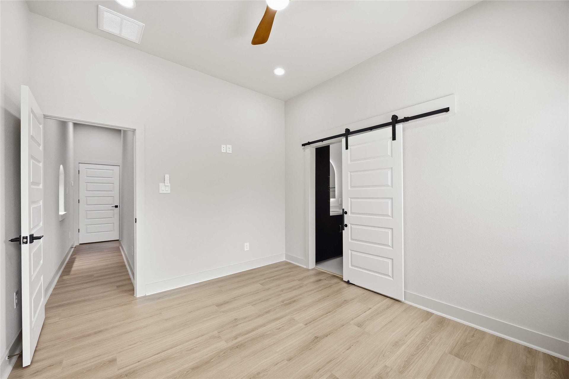 9725 Turnbow A and B, Houston, TX 77029 9725 Turnbow A and B, Houston, TX 77029