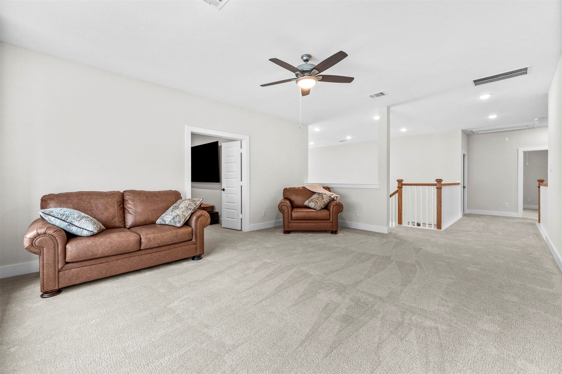 28033 Pebble Park Drive, Spring, TX 77386 Upstairs game room