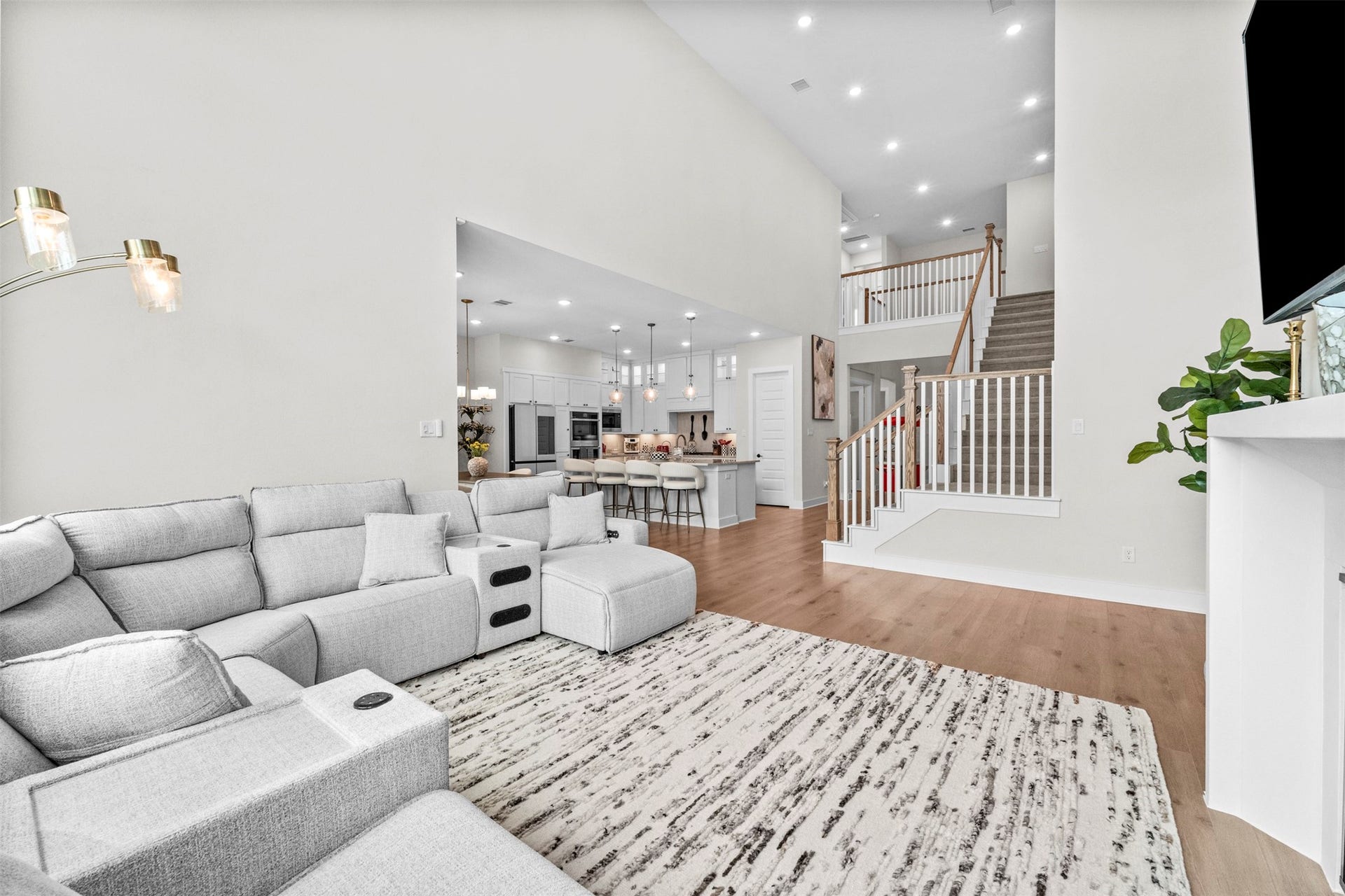 28033 Pebble Park Drive, Spring, TX 77386 28033 Pebble Park Drive, Spring, TX 77386