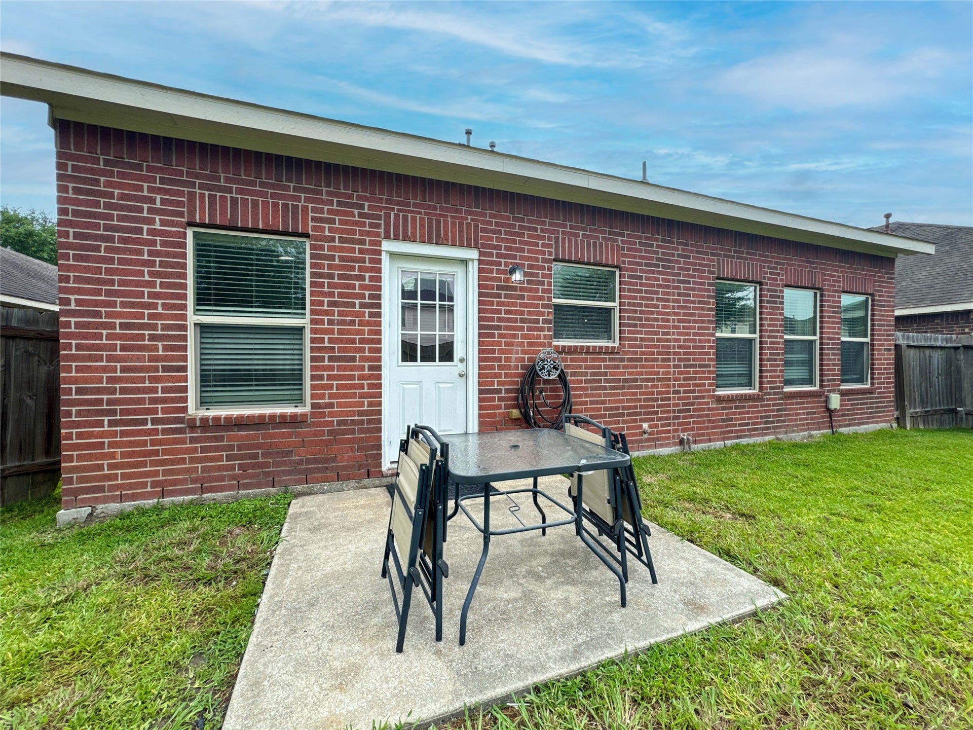 3041 Boxwood Springs Lane, Dickinson, TX 77539 3041 Boxwood Springs Lane, Dickinson, TX 77539
