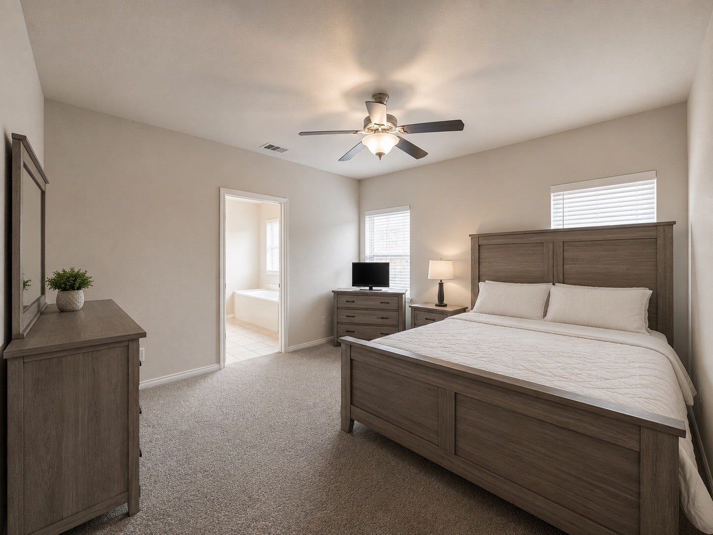 3041 Boxwood Springs Lane, Dickinson, TX 77539 Photo has been virtually staged to show potential use of space. Furnishings and dcor are not included.