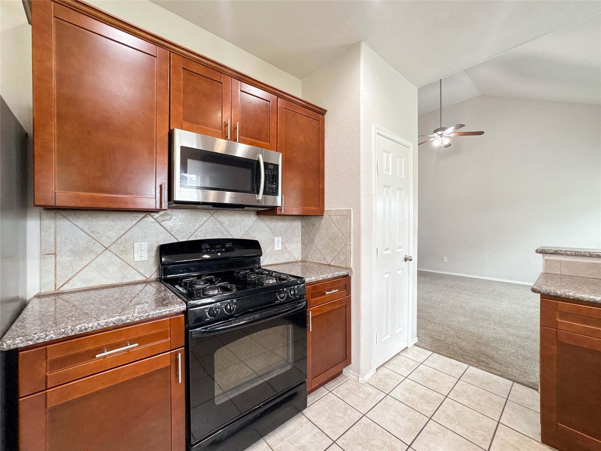 3041 Boxwood Springs Lane, Dickinson, TX 77539 3041 Boxwood Springs Lane, Dickinson, TX 77539