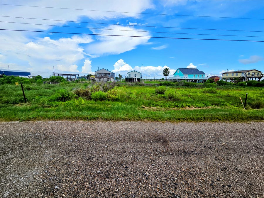 Property photo for Lot 46 E Hunter Drive, Hitchcock, TX