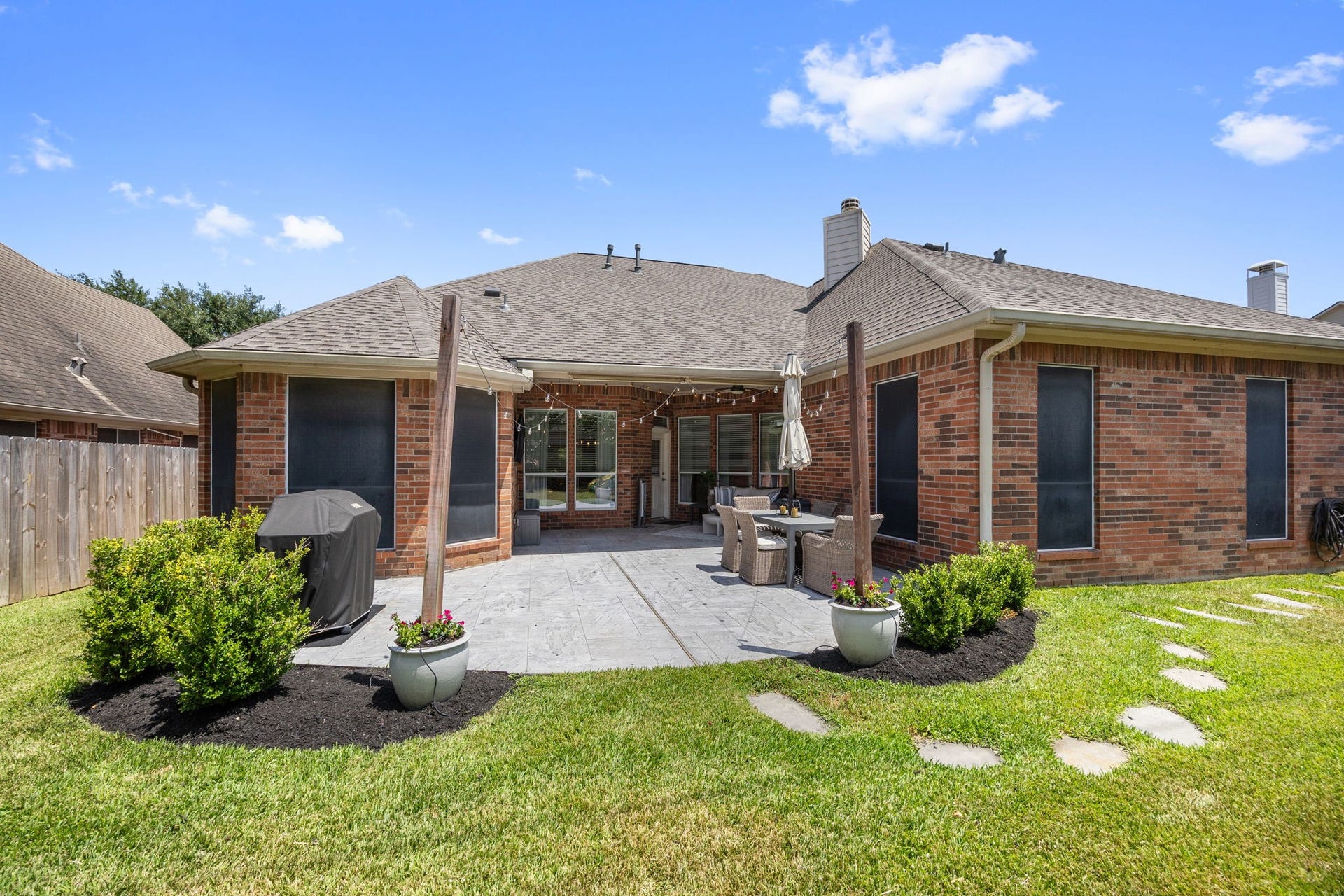 26823 Sandy Arbor Lane, Katy, TX 77494 Room for a pool, play equipment or even a garden, this backyard can accommodate your outdoor vision.