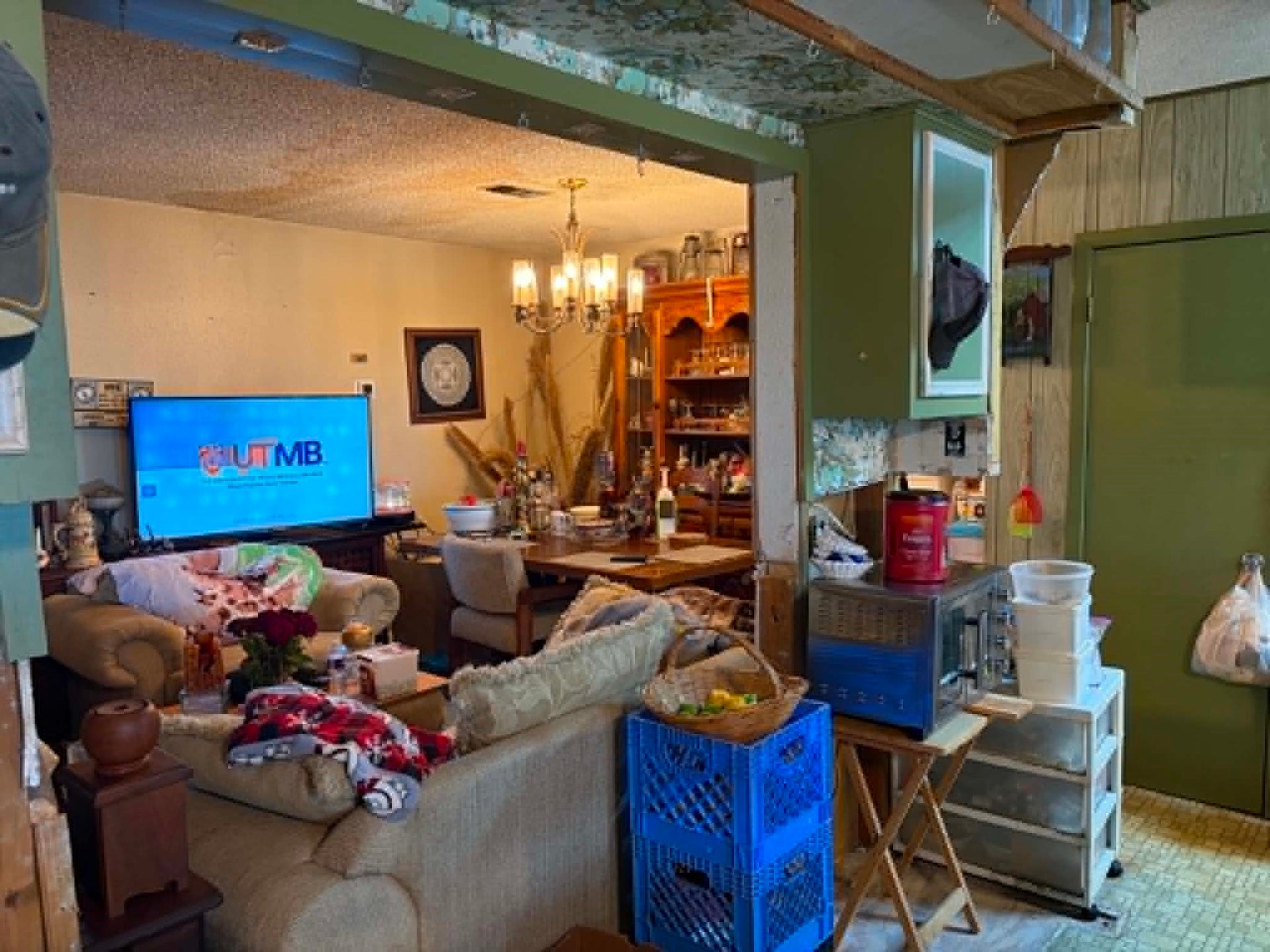 1435 Tiki Drive, Tiki Island, TX 77554 1435 Tiki Drive, Tiki Island, TX 77554