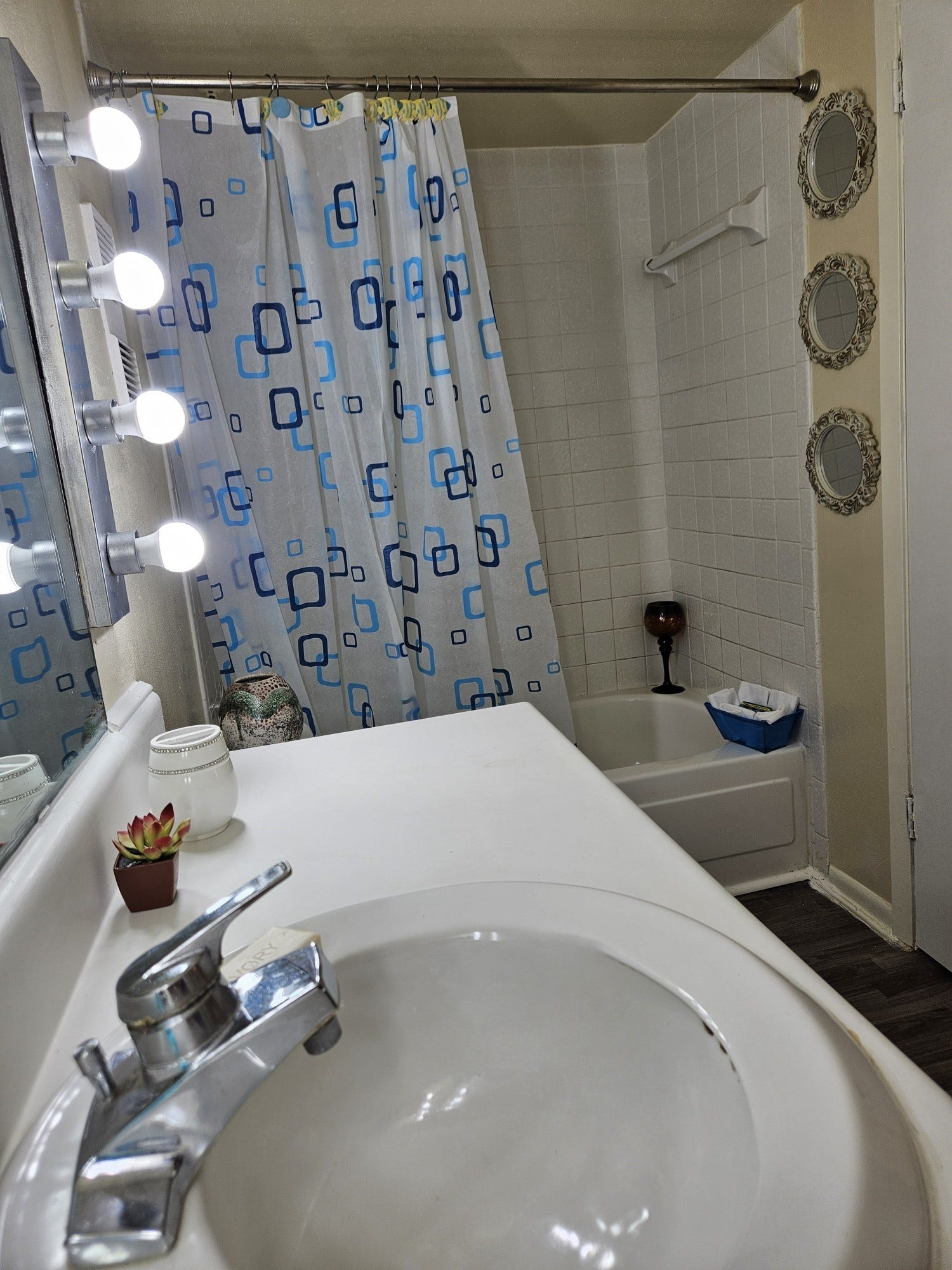 8433 Hearth Drive, #38, Houston, TX 77054 Bathroom