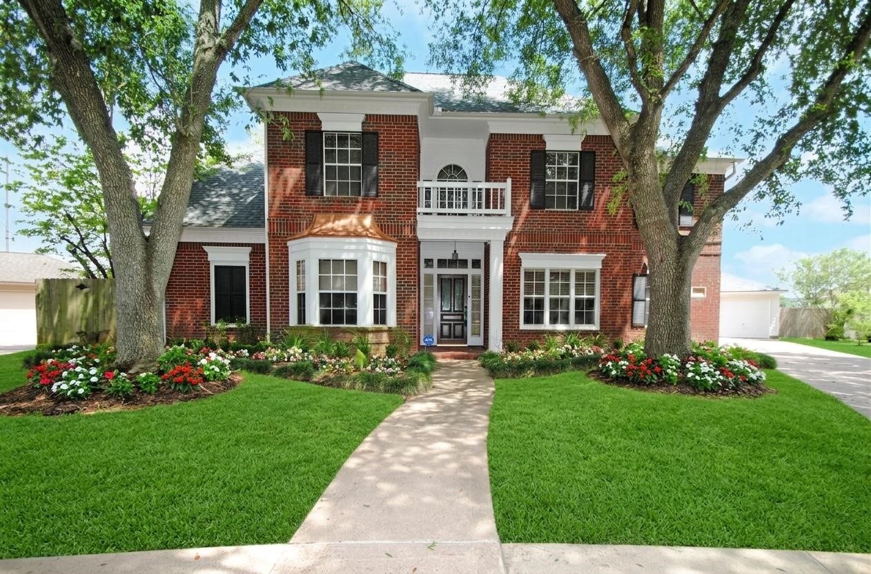 4110 Alice Drive, Sugar Land, TX 77478 4110 Alice Drive, Sugar Land, TX 77478