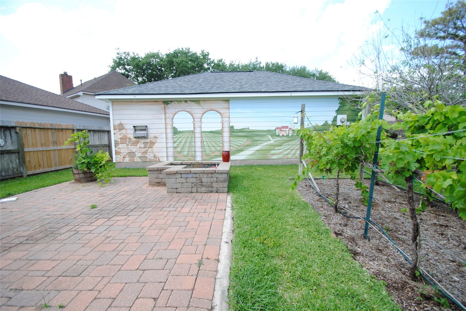 4110 Alice Drive, Sugar Land, TX 77478 4110 Alice Drive, Sugar Land, TX 77478