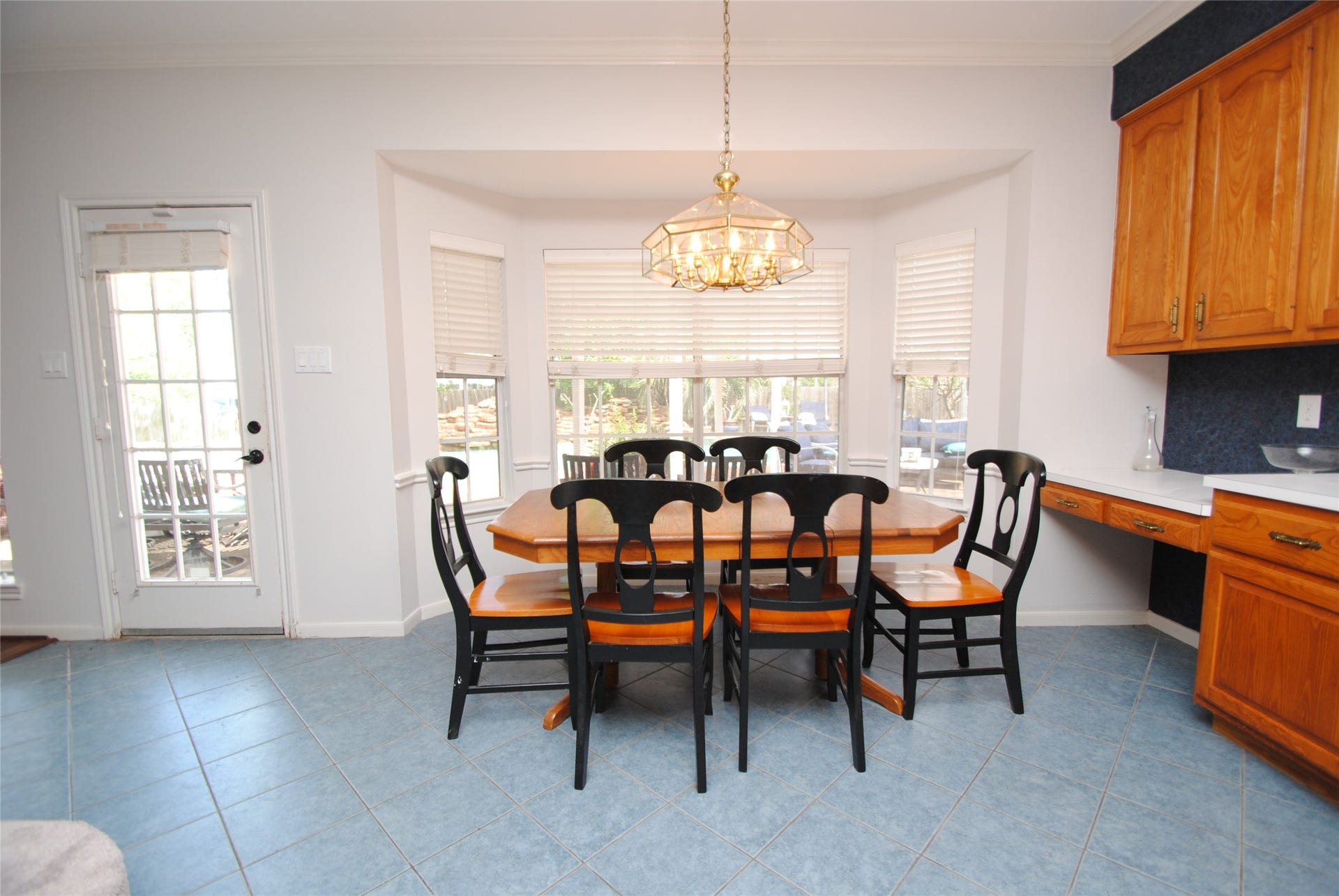 4110 Alice Drive, Sugar Land, TX 77478 4110 Alice Drive, Sugar Land, TX 77478
