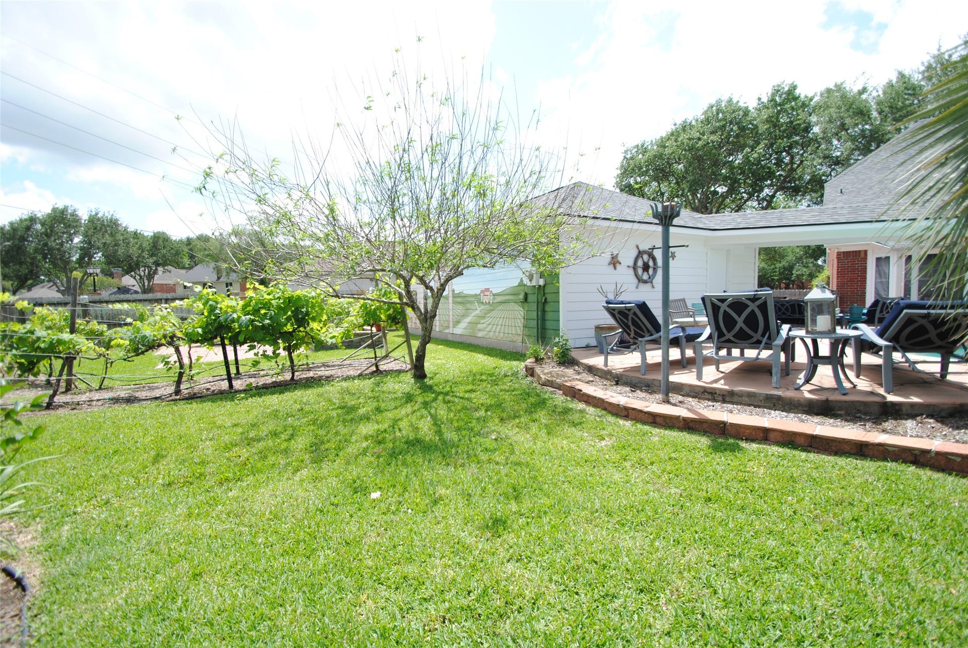 4110 Alice Drive, Sugar Land, TX 77478 4110 Alice Drive, Sugar Land, TX 77478