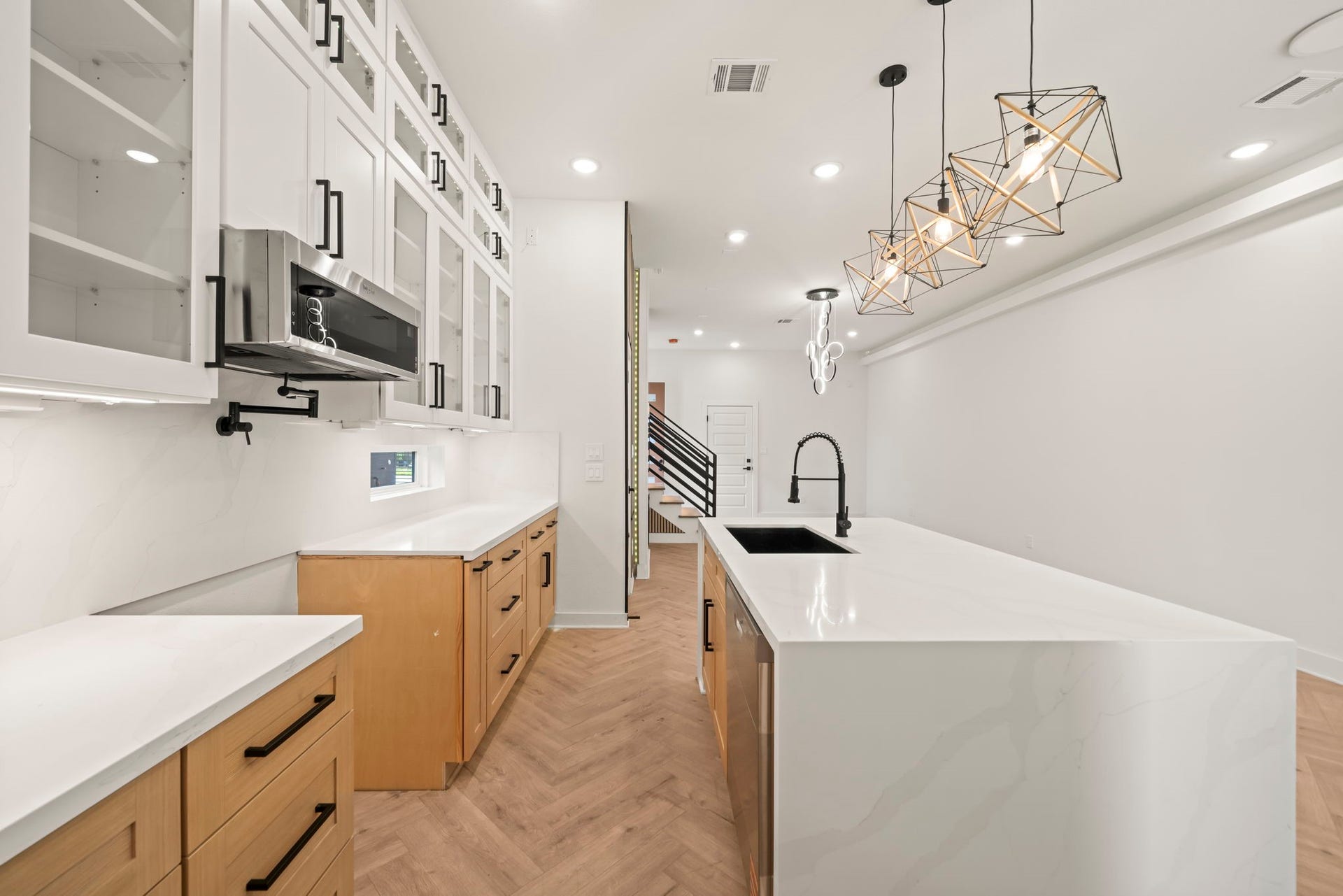 5042 Pershing Street, #A-B, Houston, TX 77033 5042 Pershing Street, #A-B, Houston, TX 77033