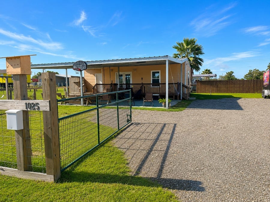 Property photo for 1025 N Jack Road, Port Bolivar, TX