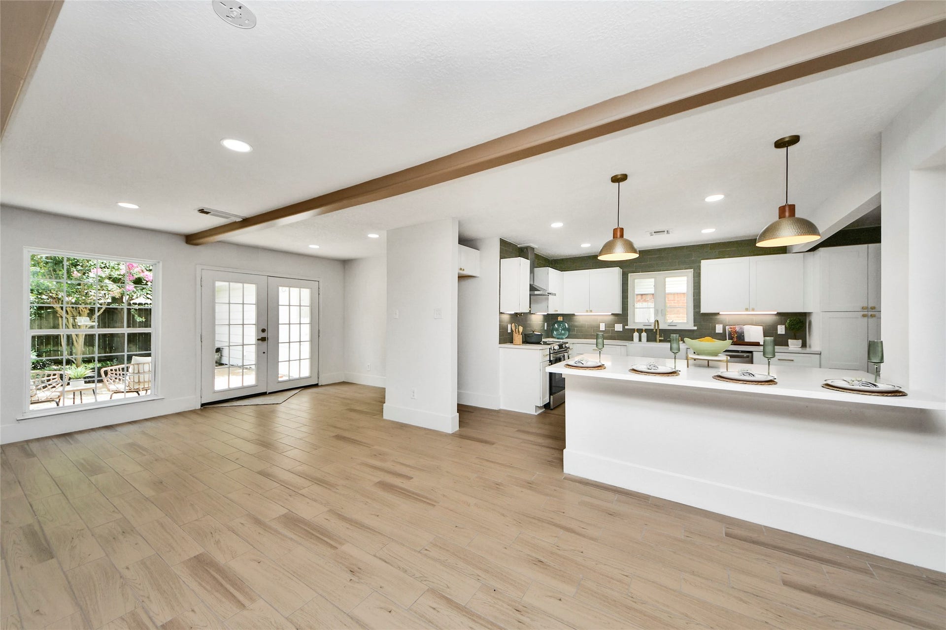 1706 Durfey Lane, Katy, TX 77449 Living room/ kitchen