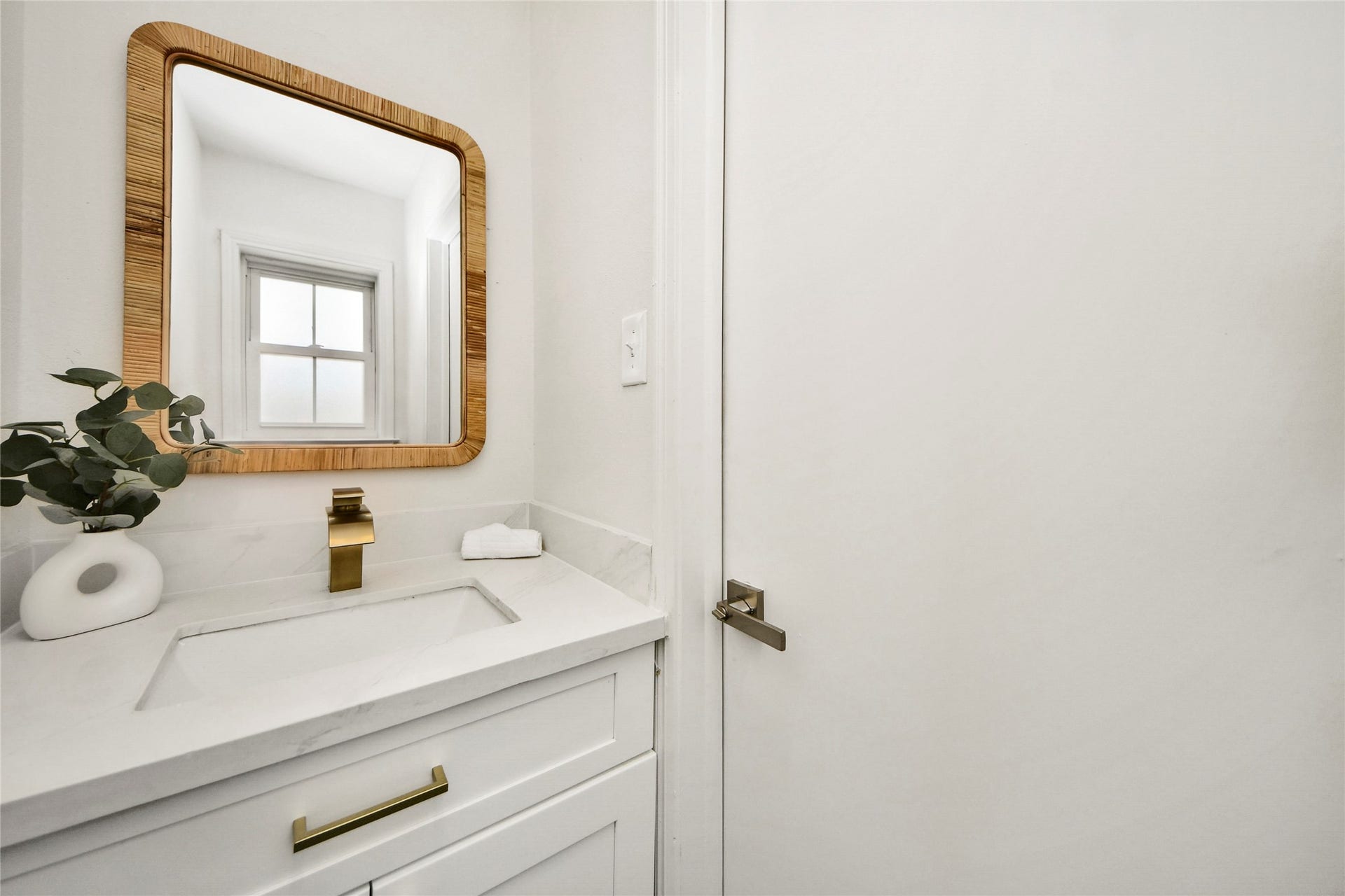 1706 Durfey Lane, Katy, TX 77449 Half bathroom located downstairs