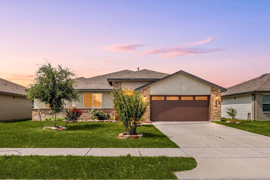Property photo for 6931 Dell Vista Drive, Rosenberg, TX