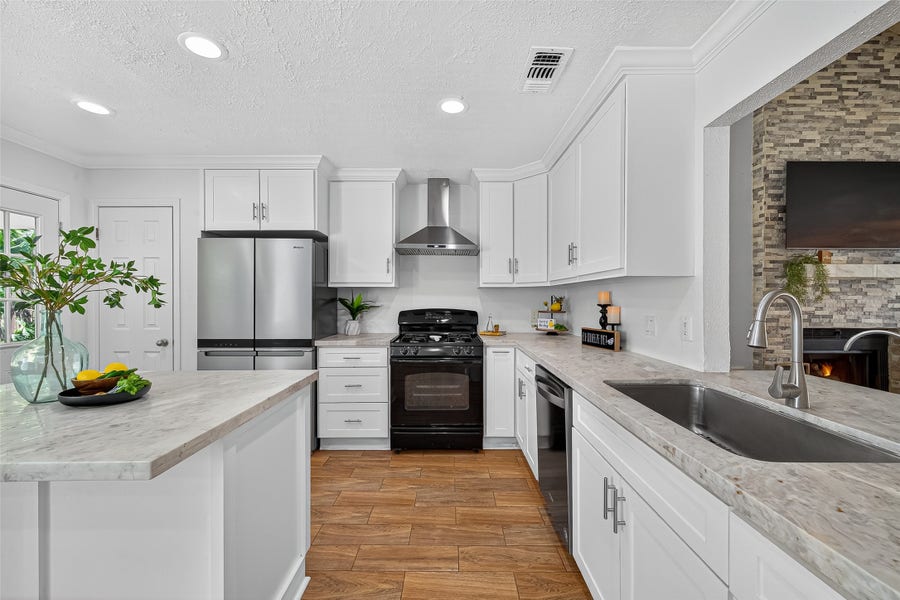 Property photo for 5323 Windsong Trail, Houston, TX