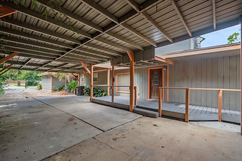 131 5th Street, San Leon, TX 77539 131 5th Street, San Leon, TX 77539