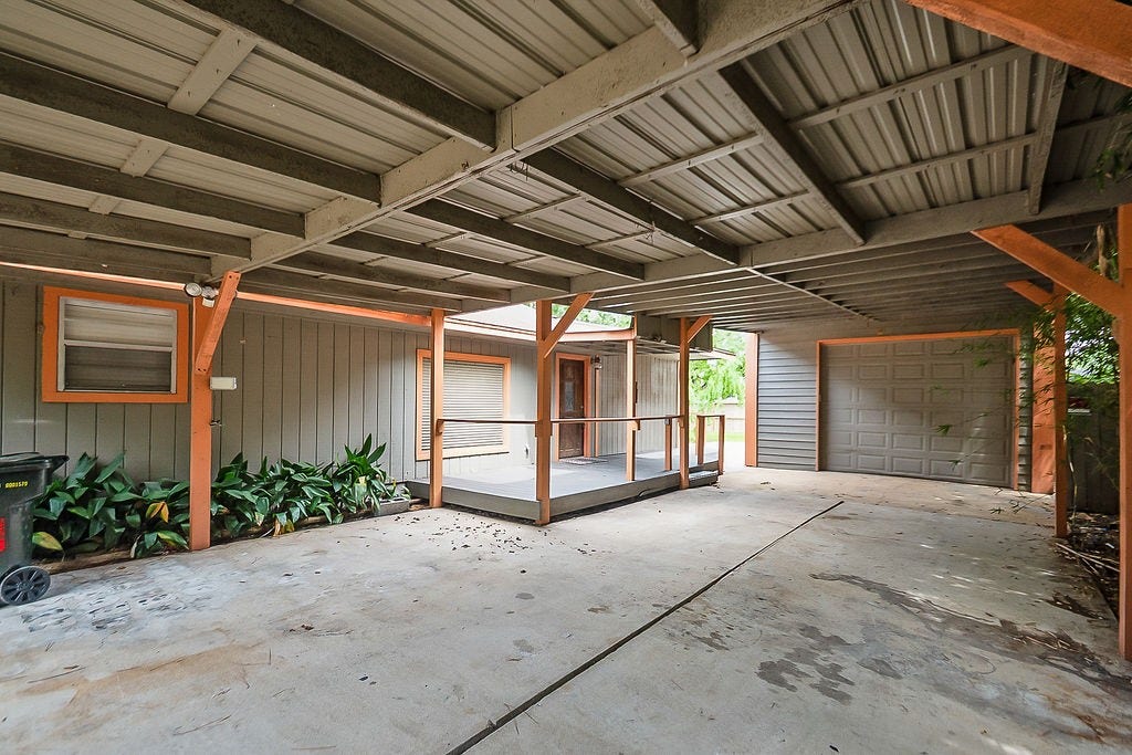 131 5th Street, San Leon, TX 77539 131 5th Street, San Leon, TX 77539