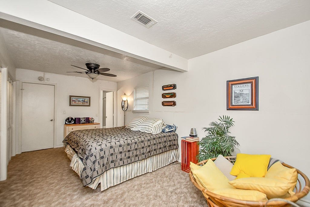 131 5th Street, San Leon, TX 77539 131 5th Street, San Leon, TX 77539