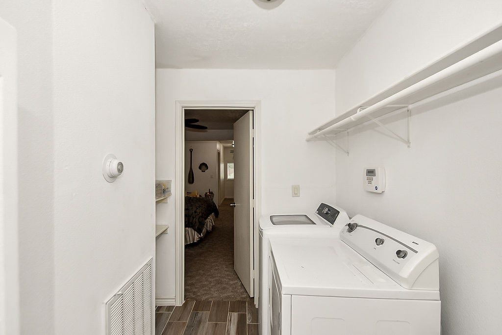 131 5th Street, San Leon, TX 77539 131 5th Street, San Leon, TX 77539
