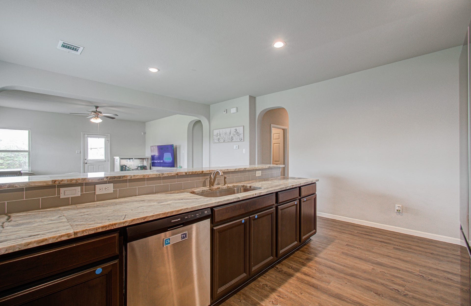 10535 Amador Peak Drive, Rosharon, TX 77583