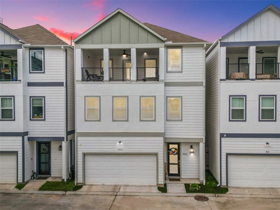 Property photo for 911 W 35th Street, #C, Houston, TX