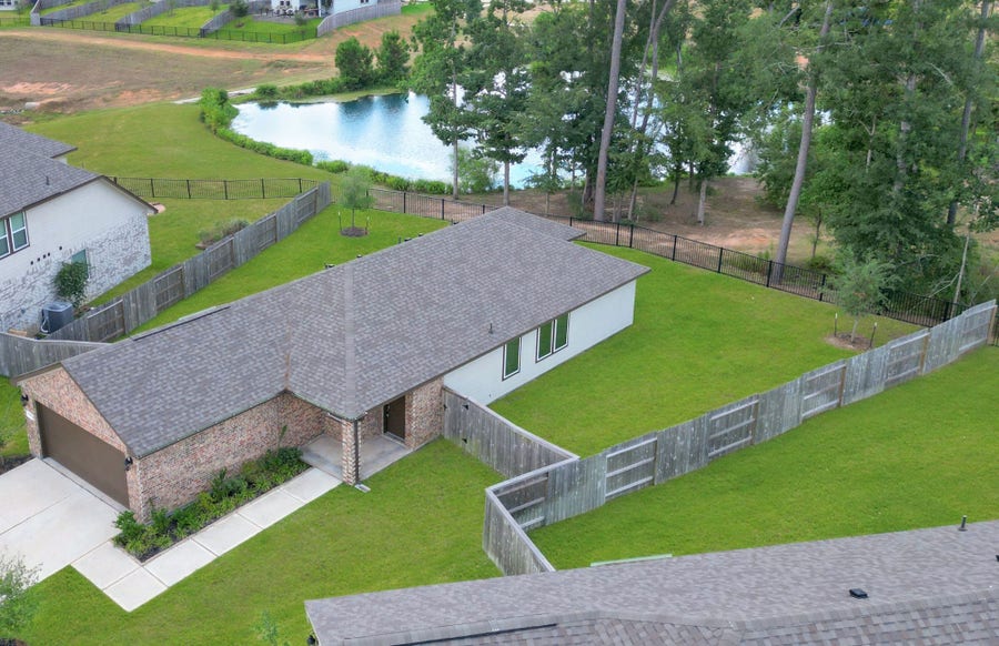 Property photo for 7002 Lauren Oak Drive, Conroe, TX