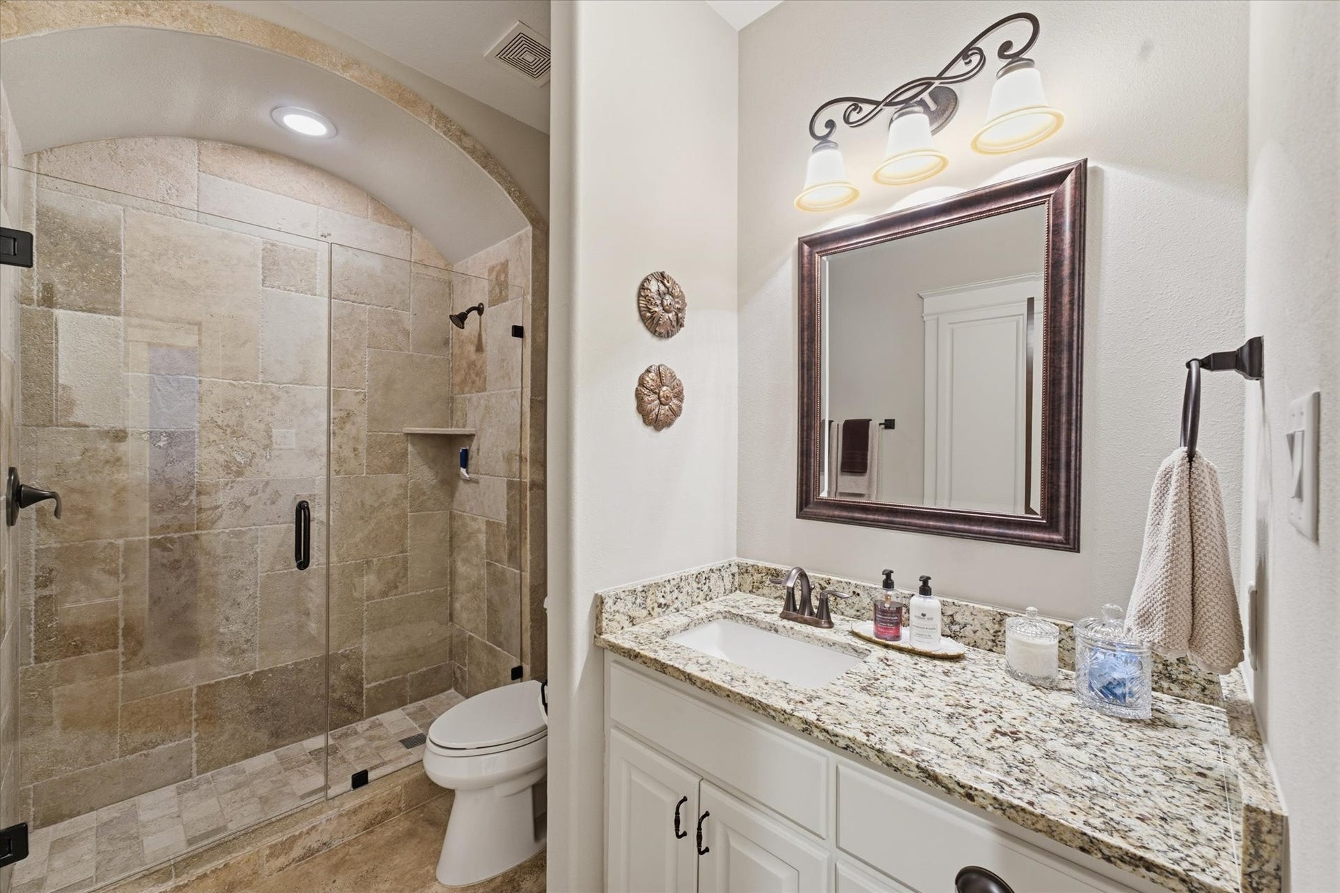 110 Pine Branch Drive, Montgomery, TX 77356 110 Pine Branch Drive, Montgomery, TX 77356