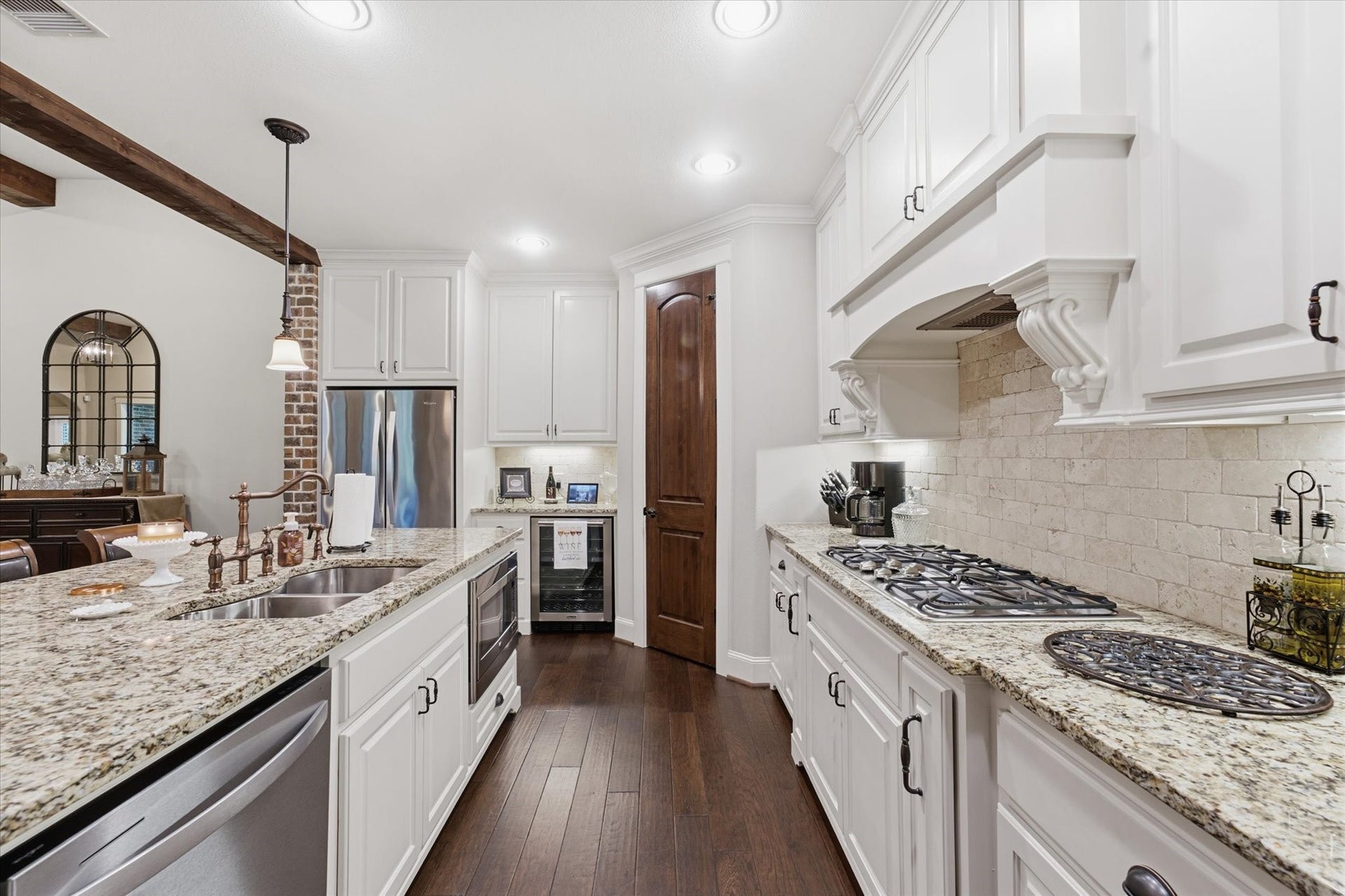 110 Pine Branch Drive, Montgomery, TX 77356 110 Pine Branch Drive, Montgomery, TX 77356