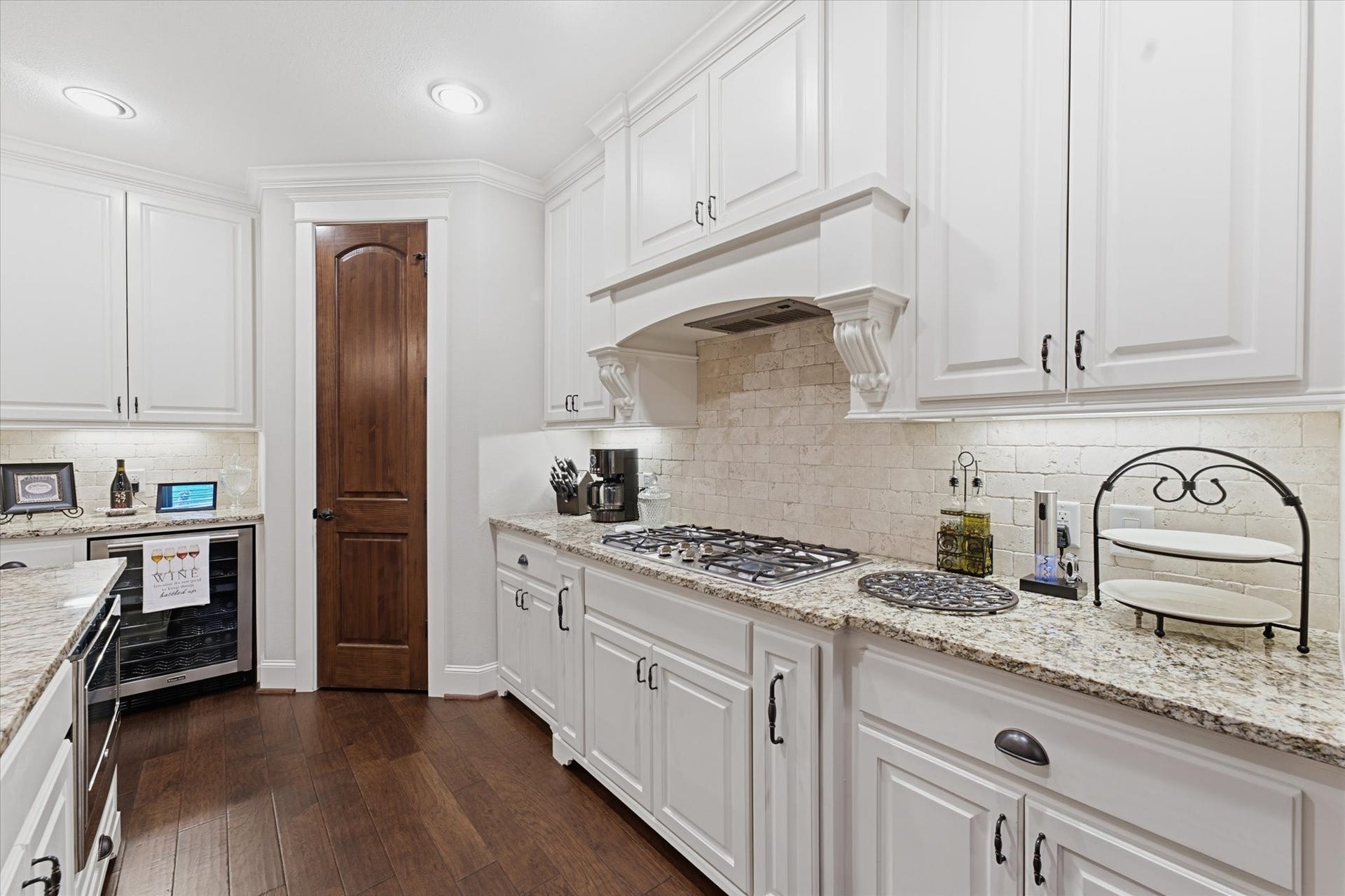 110 Pine Branch Drive, Montgomery, TX 77356 110 Pine Branch Drive, Montgomery, TX 77356