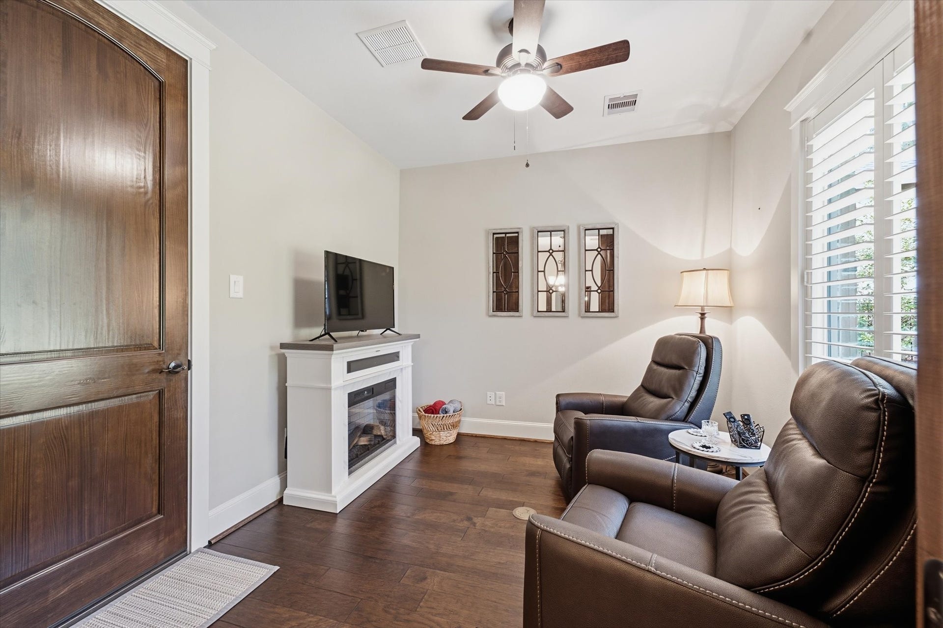 110 Pine Branch Drive, Montgomery, TX 77356 110 Pine Branch Drive, Montgomery, TX 77356