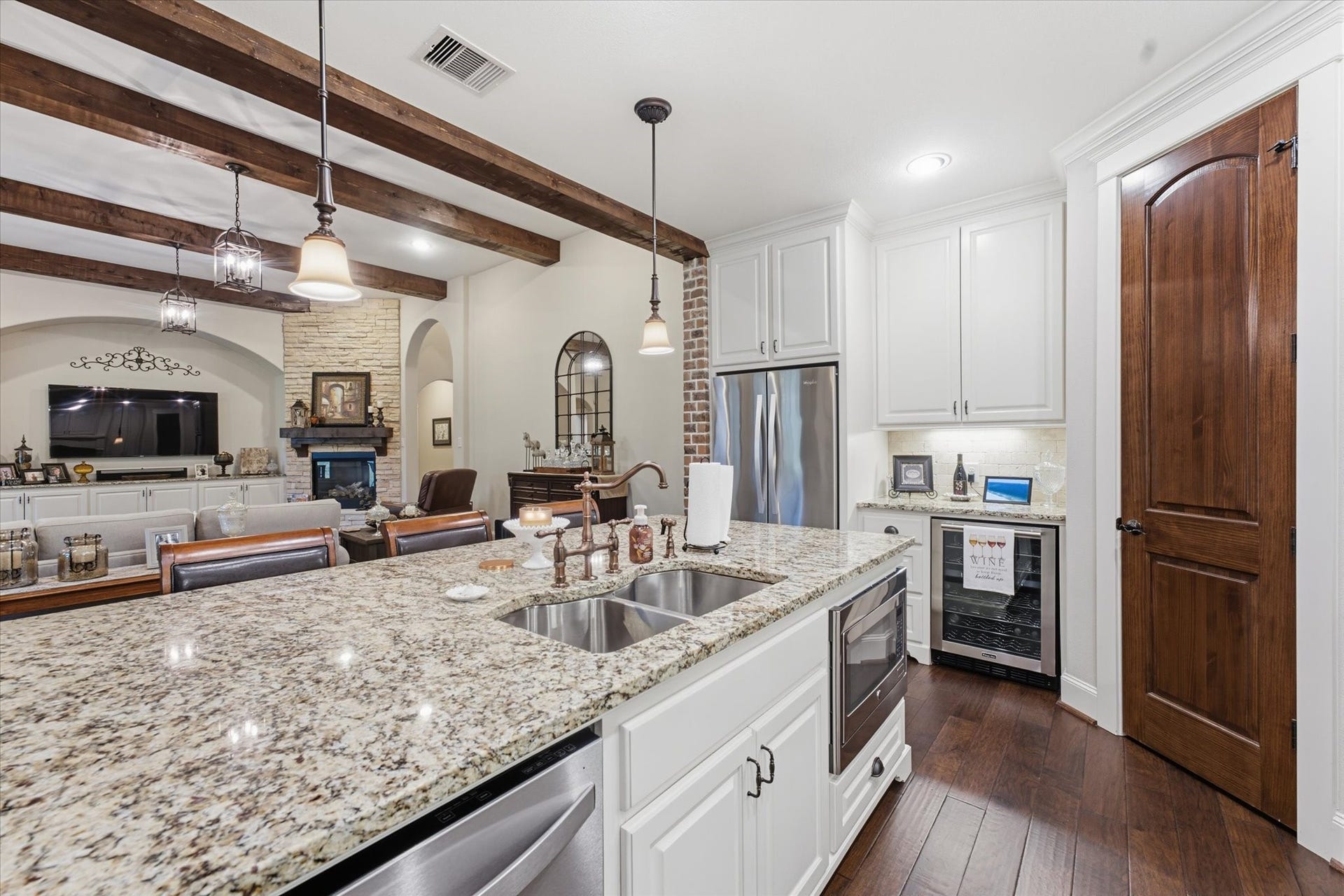 110 Pine Branch Drive, Montgomery, TX 77356 110 Pine Branch Drive, Montgomery, TX 77356