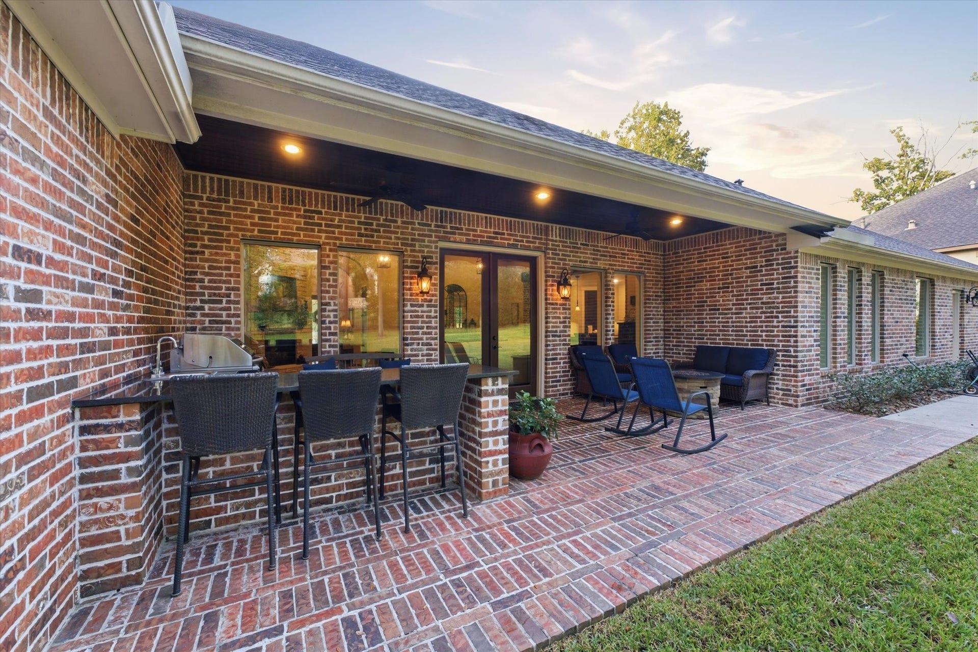 110 Pine Branch Drive, Montgomery, TX 77356 110 Pine Branch Drive, Montgomery, TX 77356