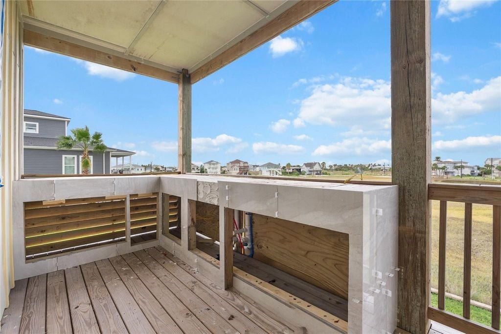 9305 Vista Bella, Galveston, TX 77554 9305 Vista Bella, Galveston, TX 77554