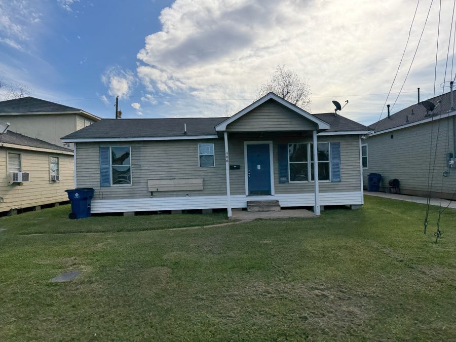 Property photo for 406 Snow Drive, West Columbia, TX